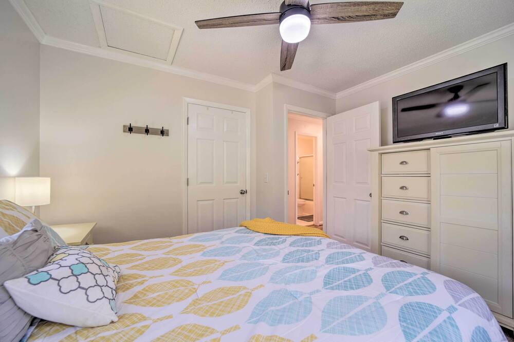 Photo of Bedroom in Maggie Valley