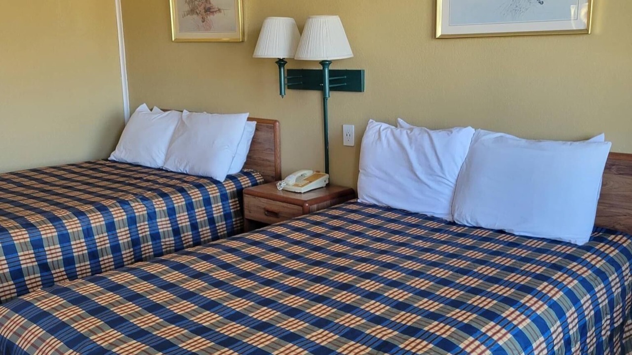 Photo of Bedroom in Kodak