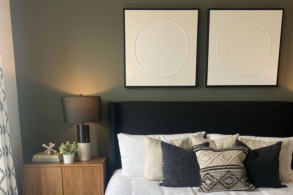 Photo of Bedroom in Forest Park