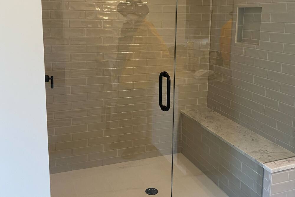 Photo of Bathroom in Forest Park