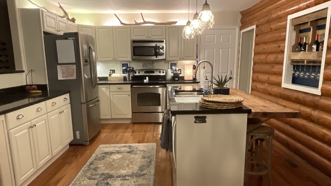 Photo of Kitchen in Eatonton