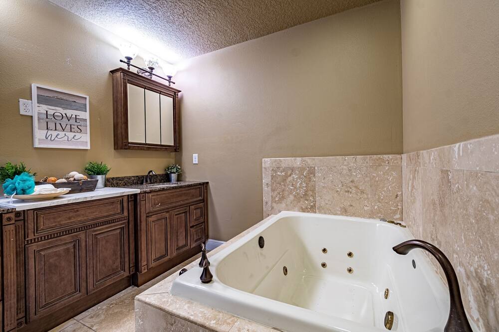 Photo of Bathroom in Ocoee