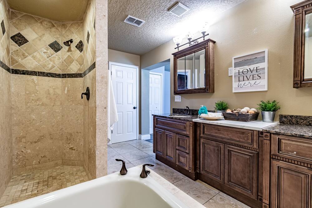 Photo of Bathroom in Ocoee