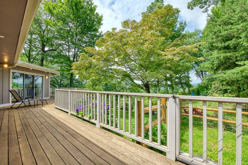 Photo of Others in Lake Toxaway