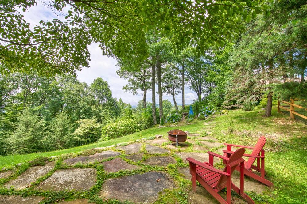 Photo of Others in Lake Toxaway