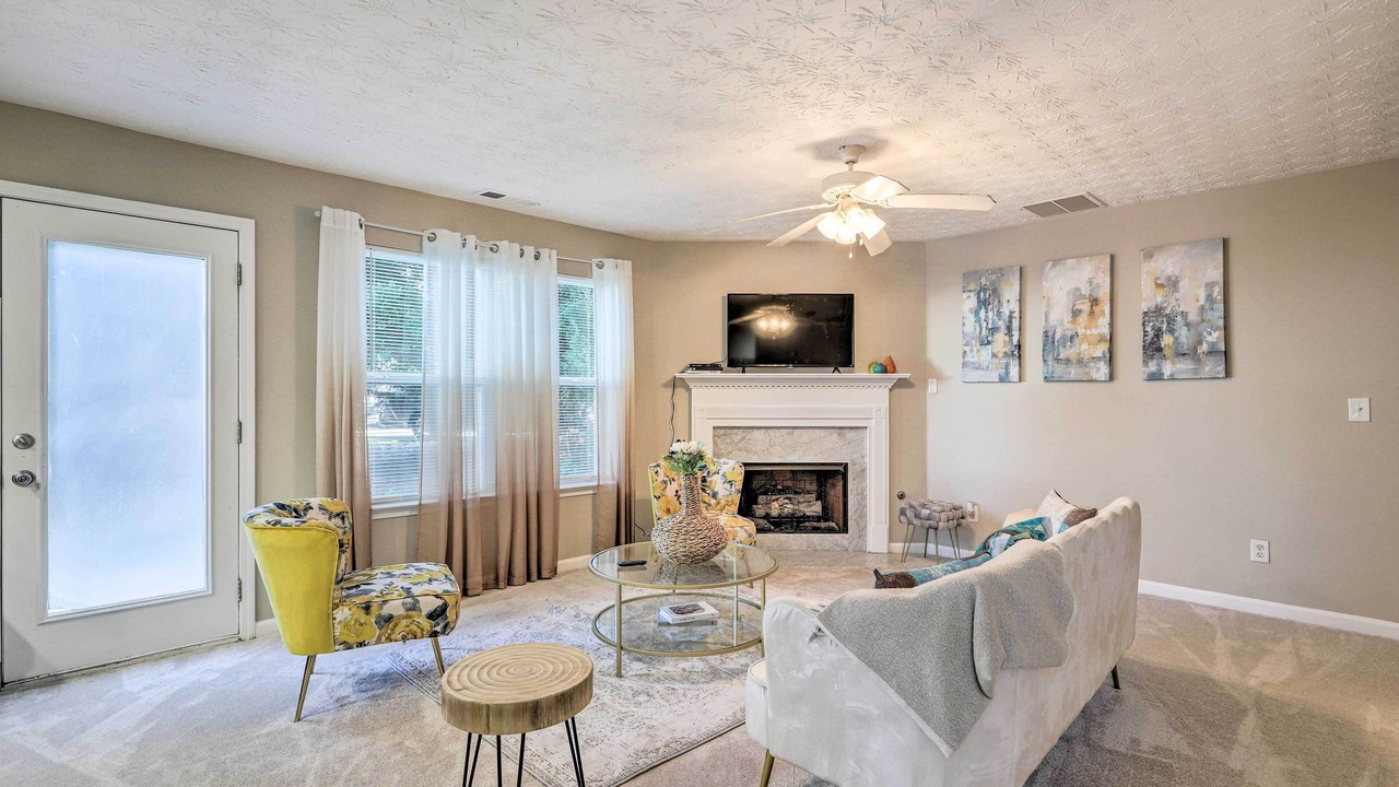 Photo of Livingroom in Union City