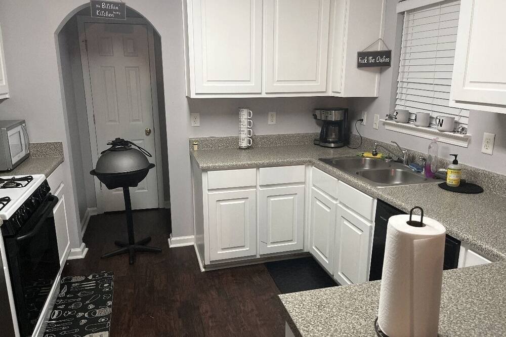 Photo of Kitchen in Fairburn