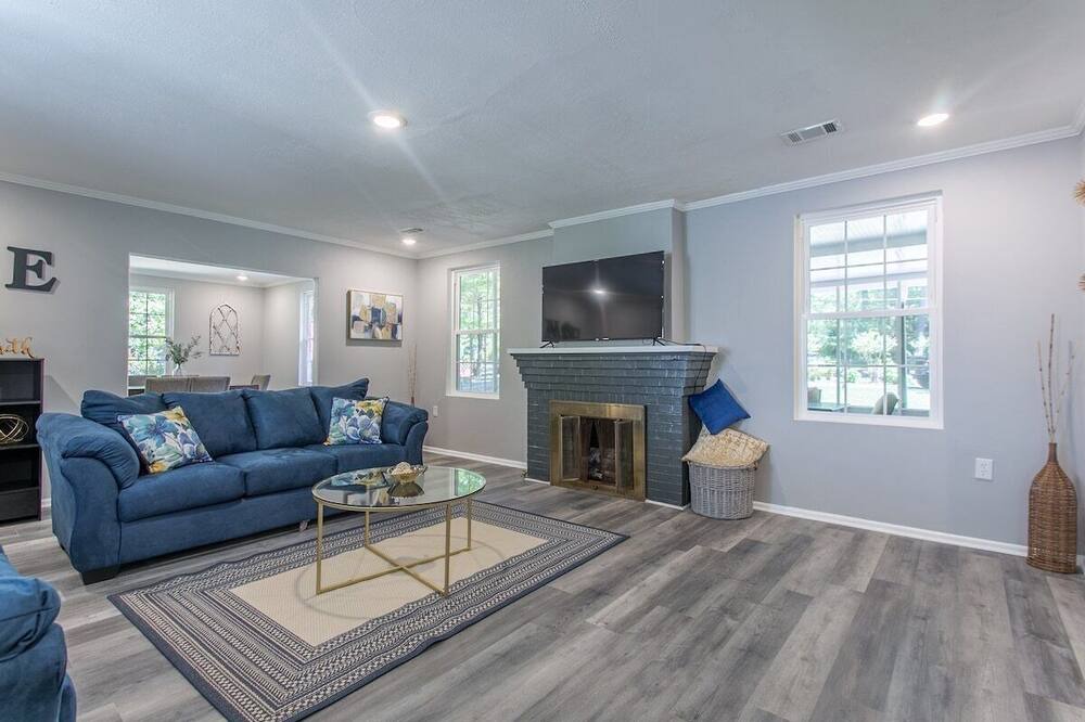 Photo of Bedroom in Macon