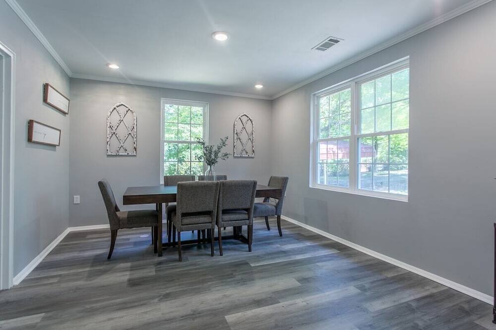 Photo of Bedroom in Macon