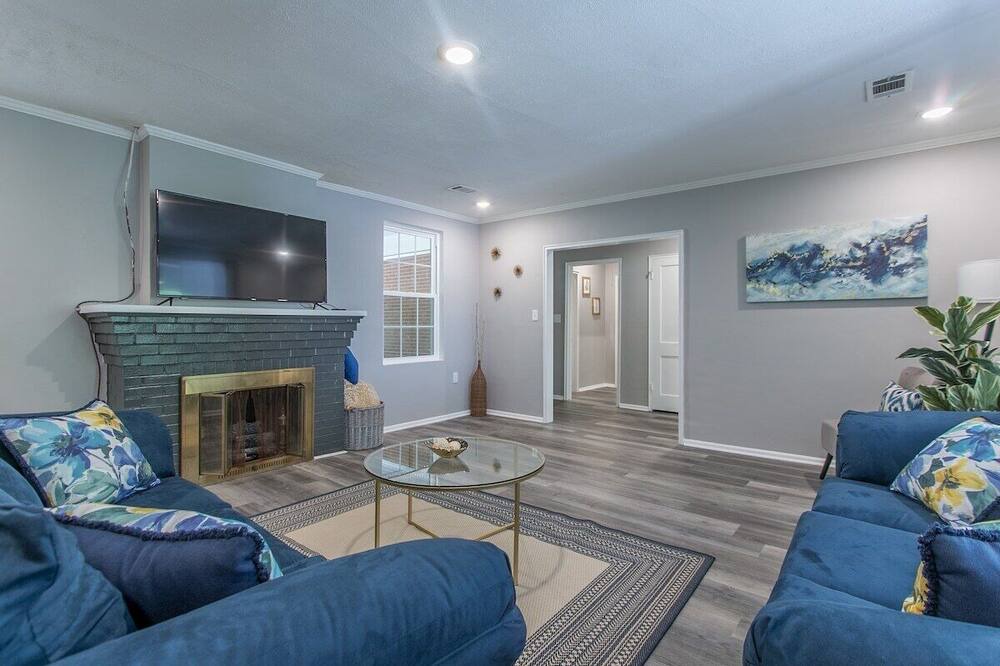 Photo of Bedroom in Macon