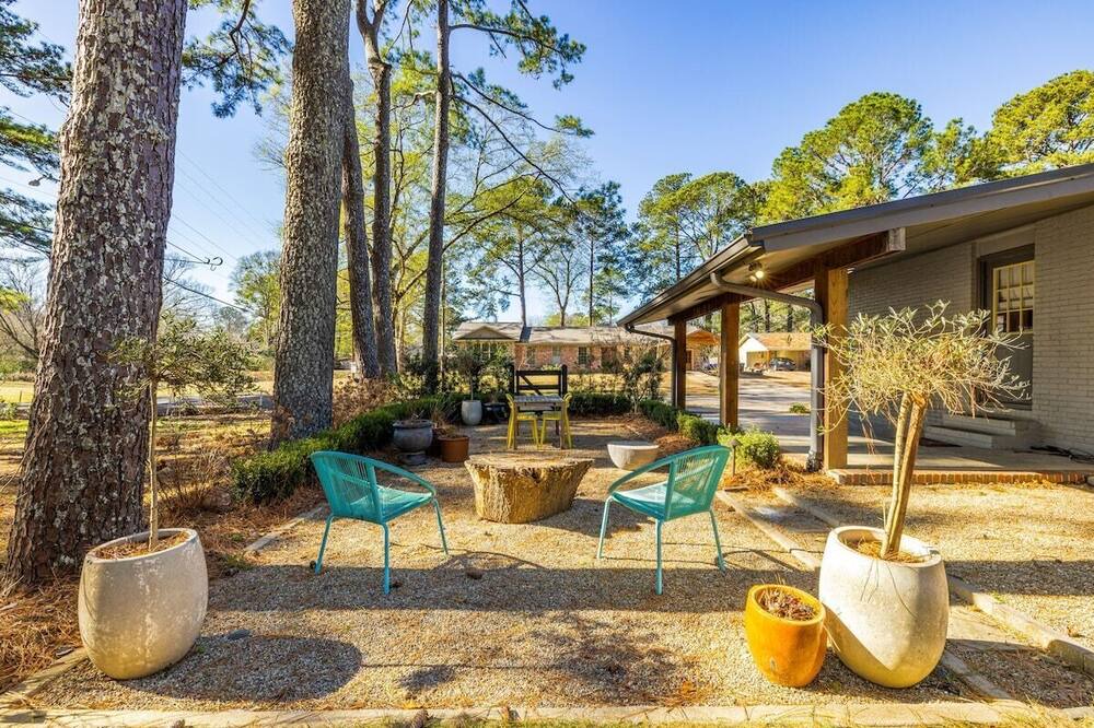 Photo of Outdoor in Crestline Heights