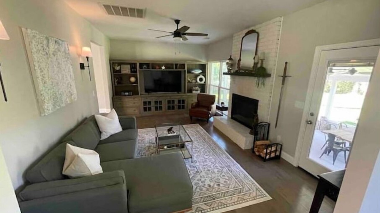 Photo of Livingroom in West Ashley