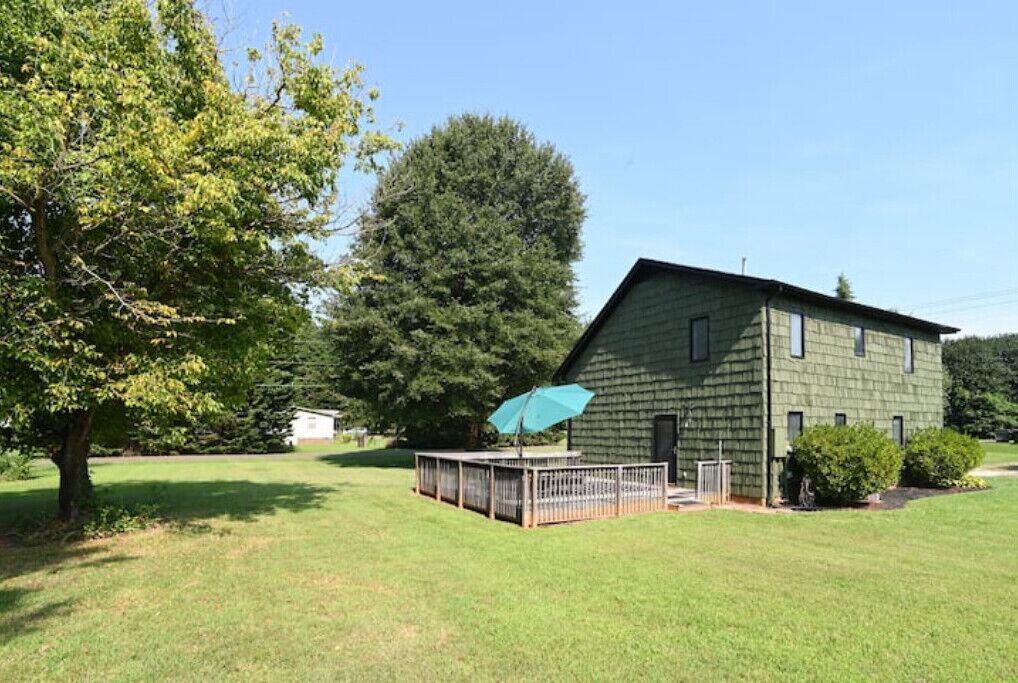 Photo of Outdoor in Huntersville