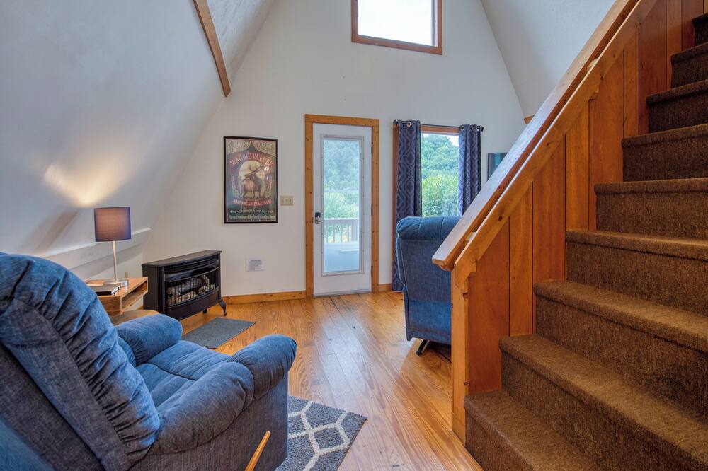 Photo of Livingroom in Maggie Valley