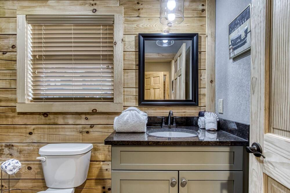 Photo of Bathroom in Sevierville