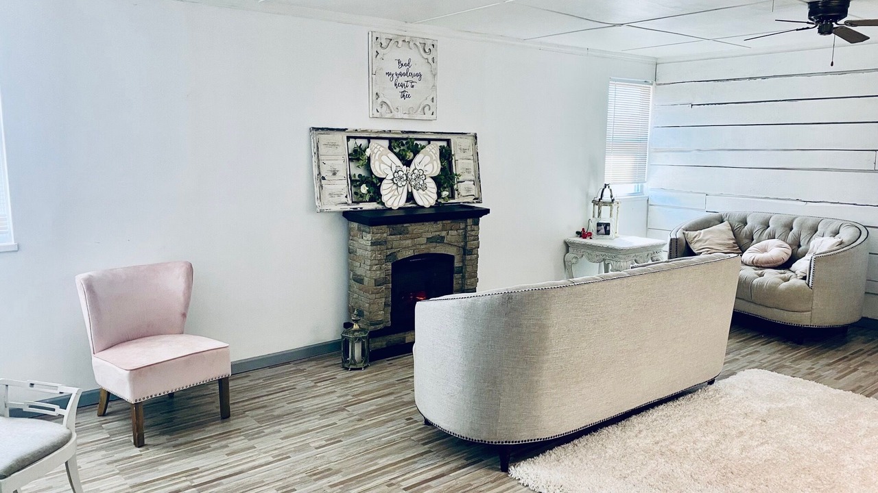 Photo of Livingroom in Carrollton