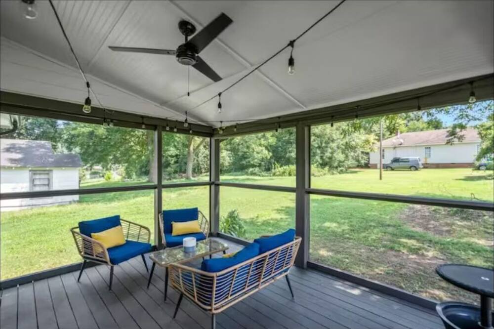 Photo of Patio Balcony in Belmont Historic District