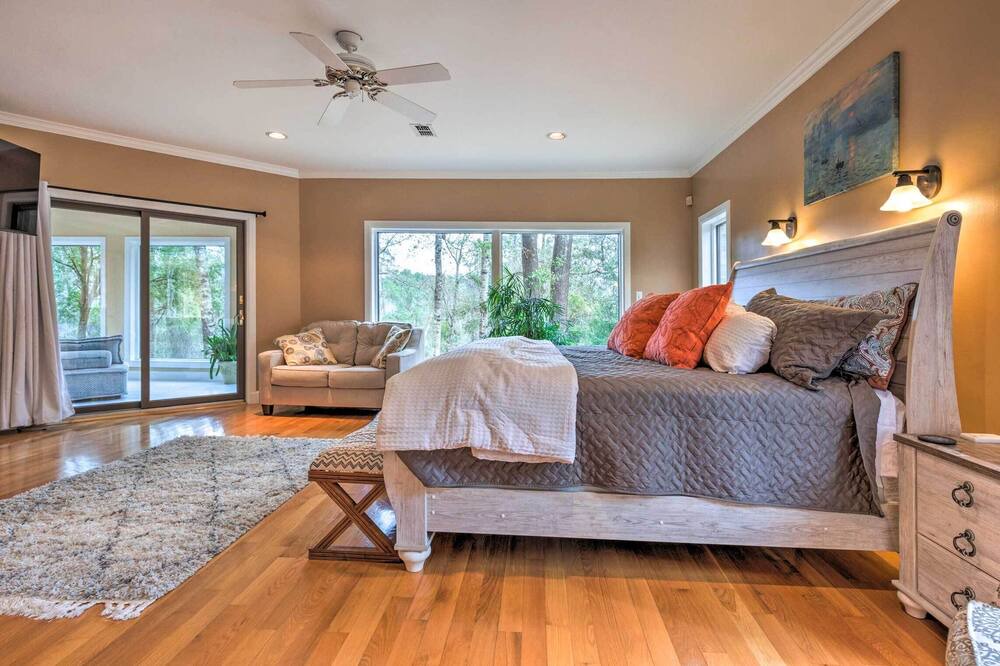 Photo of Bedroom in Daphne