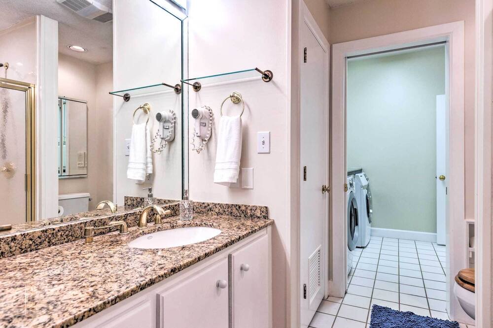 Photo of Bathroom in Daphne
