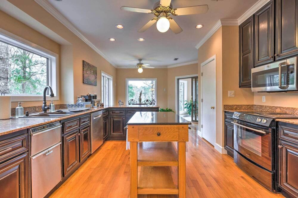 Photo of Kitchen in Daphne