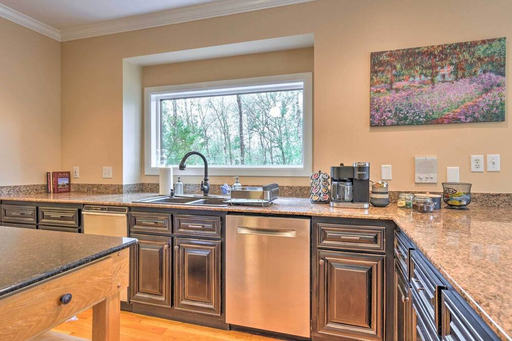 Photo of Kitchen in Daphne