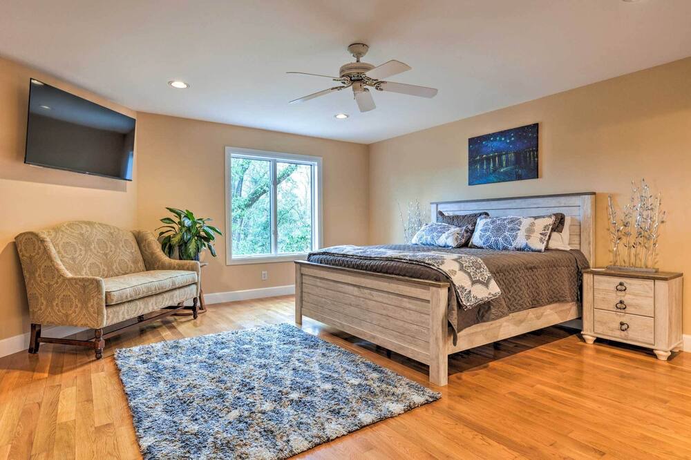 Photo of Bedroom in Daphne