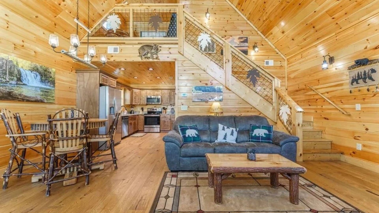 Photo of Livingroom in Rocky Grove