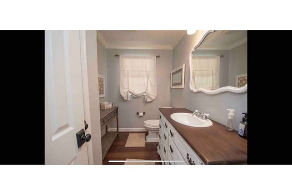 Photo of Bathroom in Inman