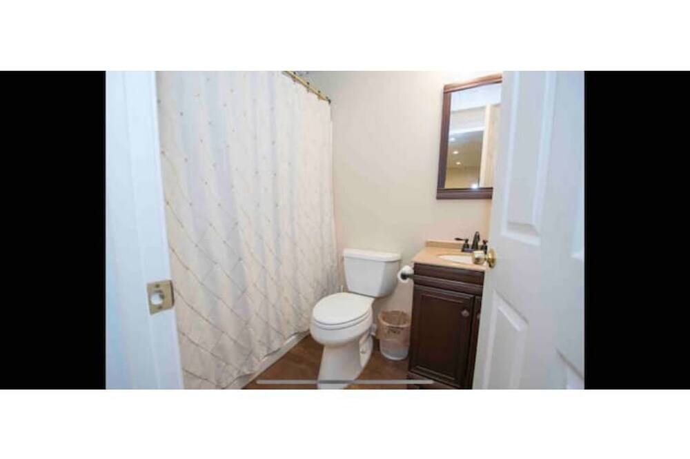 Photo of Bathroom in Inman