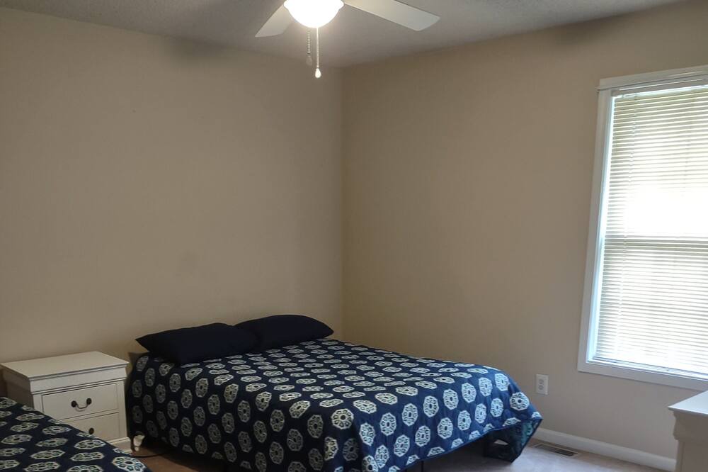Photo of Bedroom in Carrollton