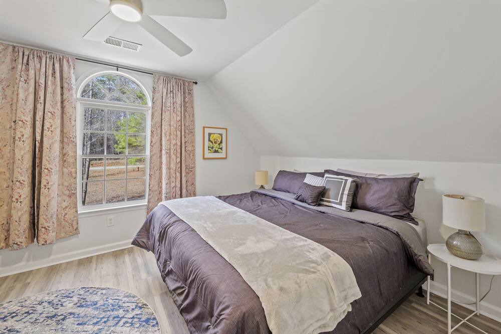 Photo of Bedroom in Eatonton