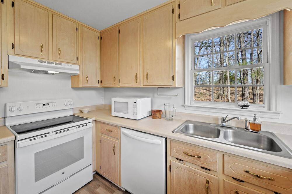 Photo of Kitchen in Eatonton