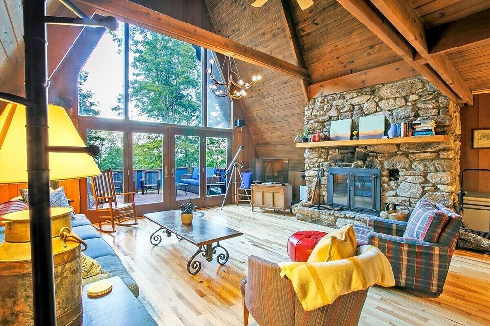 Photo of Livingroom in Wolf Laurel