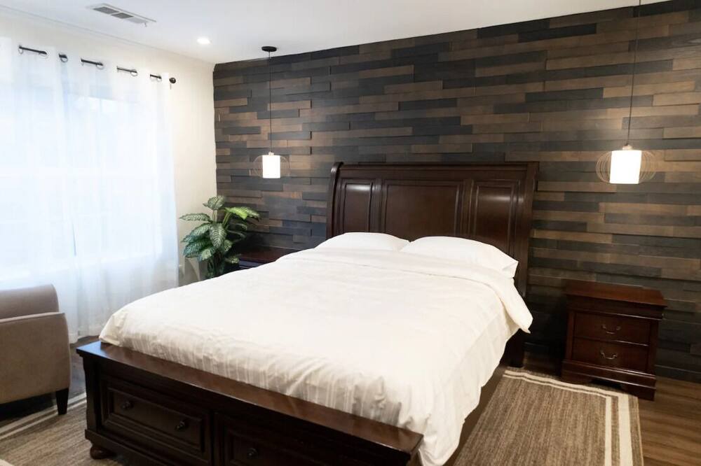 Photo of Bedroom in Town Center