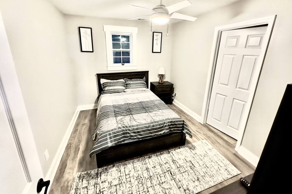 Photo of Bedroom in Fairburn