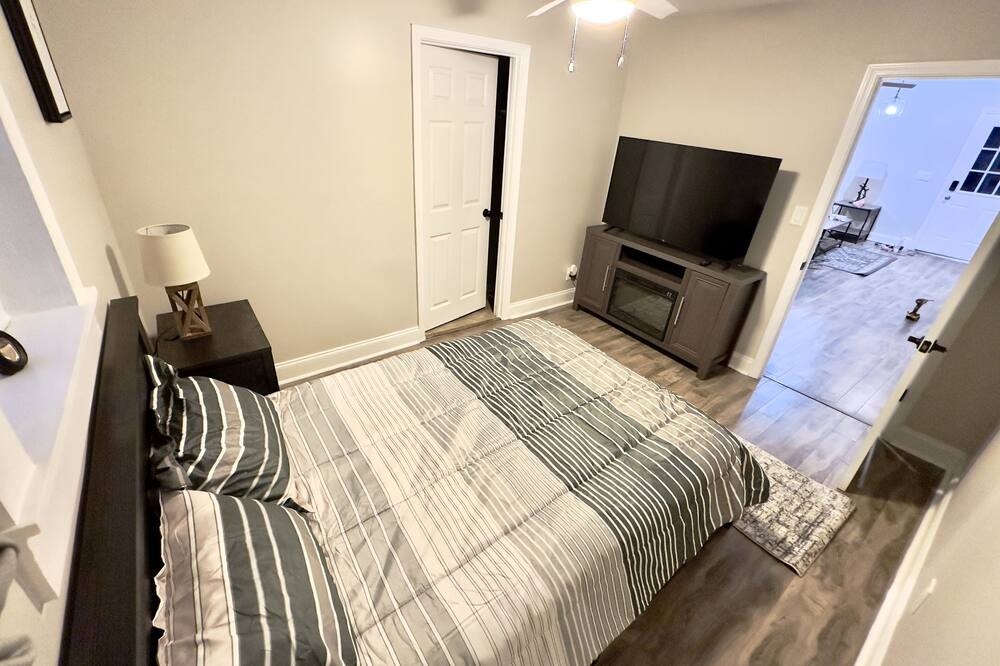 Photo of Bedroom in Fairburn