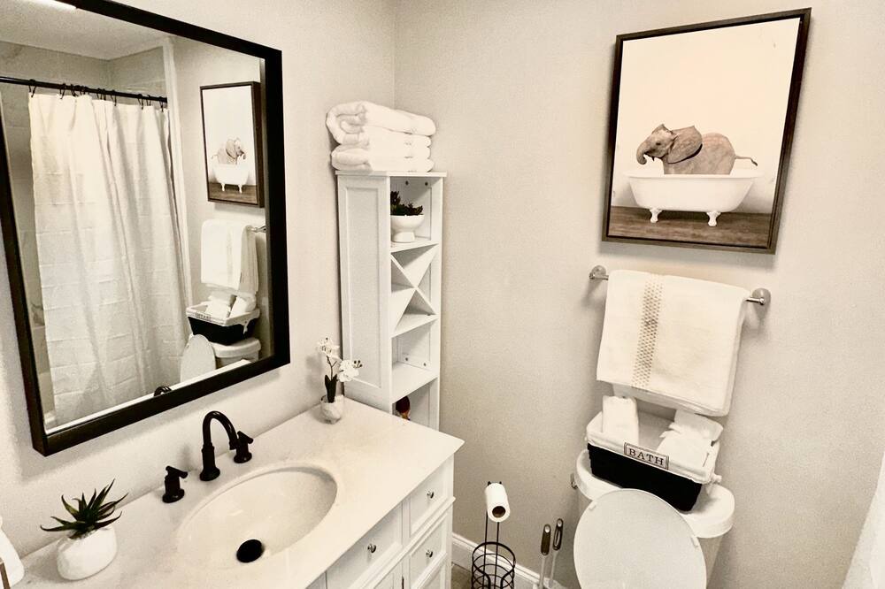Photo of Bathroom in Fairburn