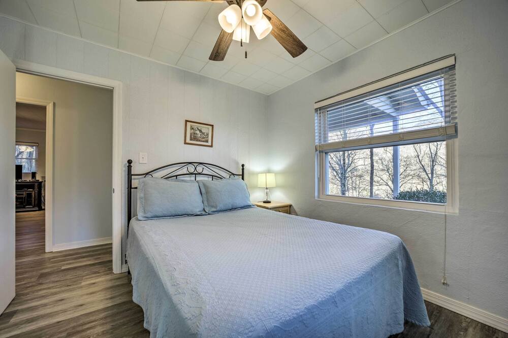 Photo of Bedroom in Maggie Valley