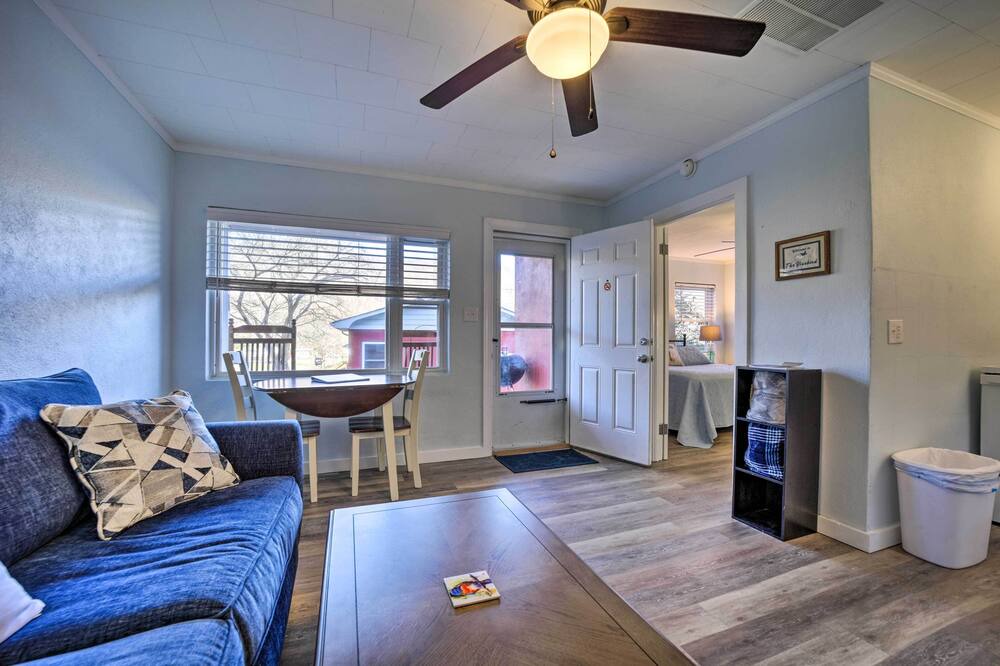 Photo of Livingroom in Maggie Valley