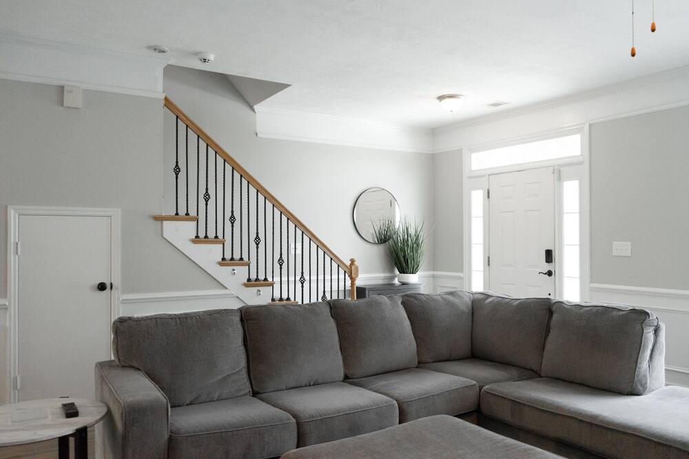 Photo of Livingroom in National Hills