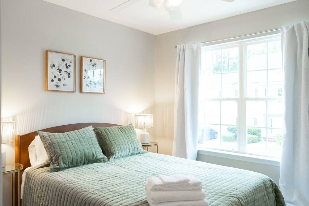 Photo of Bedroom in National Hills