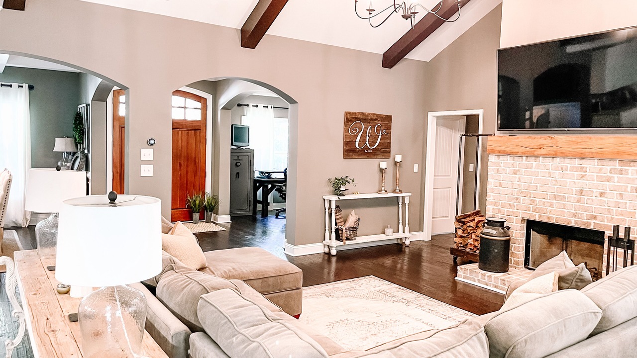 Photo of Livingroom in Senoia