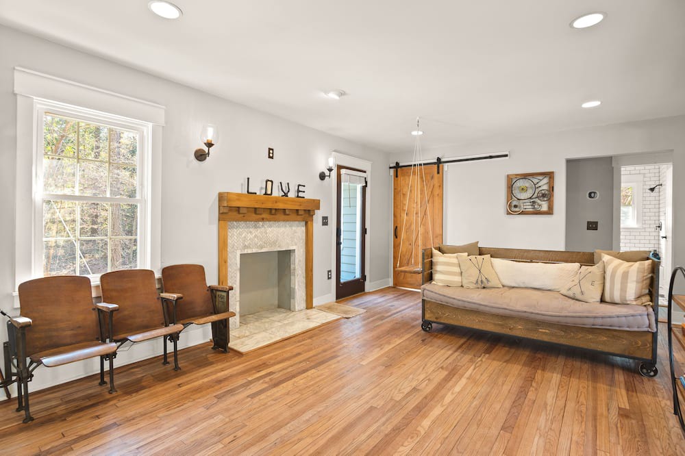 Photo of Livingroom in Atlanta