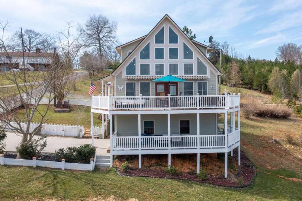 Photo of Outdoor in Dandridge