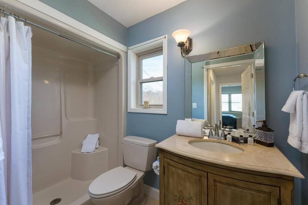 Photo of Bathroom in Dandridge