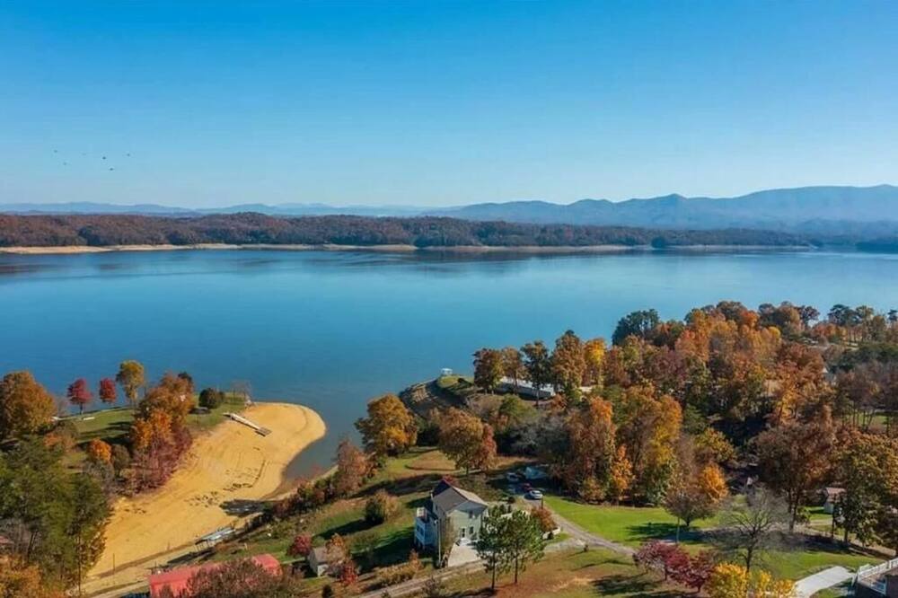 Photo of Outdoor in Dandridge