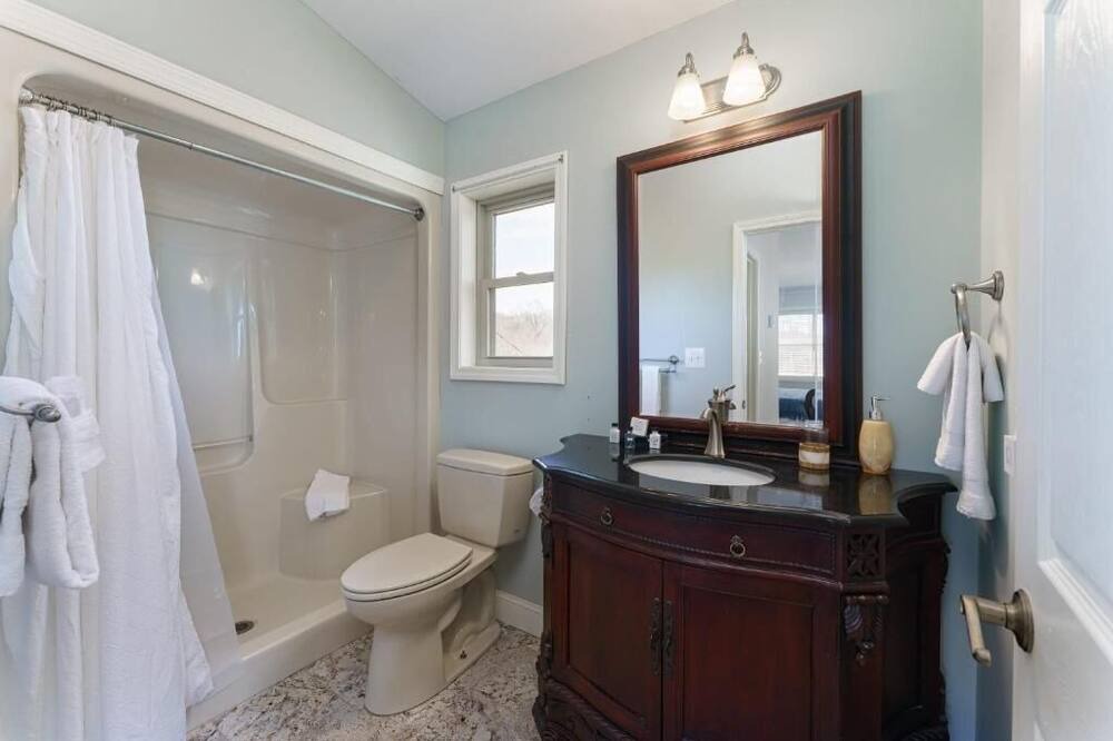 Photo of Bathroom in Dandridge