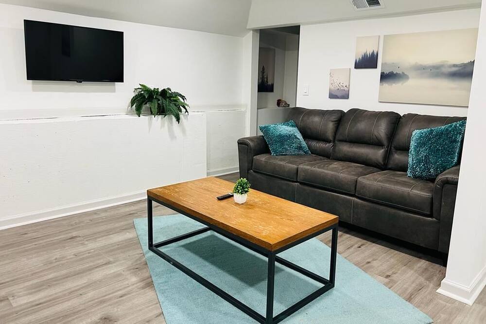 Photo of Livingroom in Forest Park