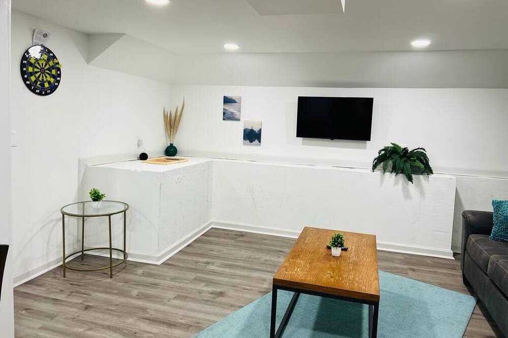 Photo of Livingroom in Forest Park