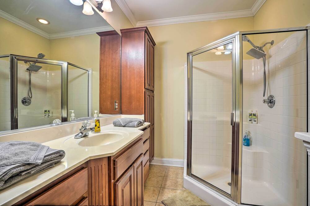 Photo of Bathroom in Lincolnville
